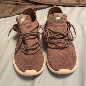 Fabletics Avalon Performance Sneaker - Shadow